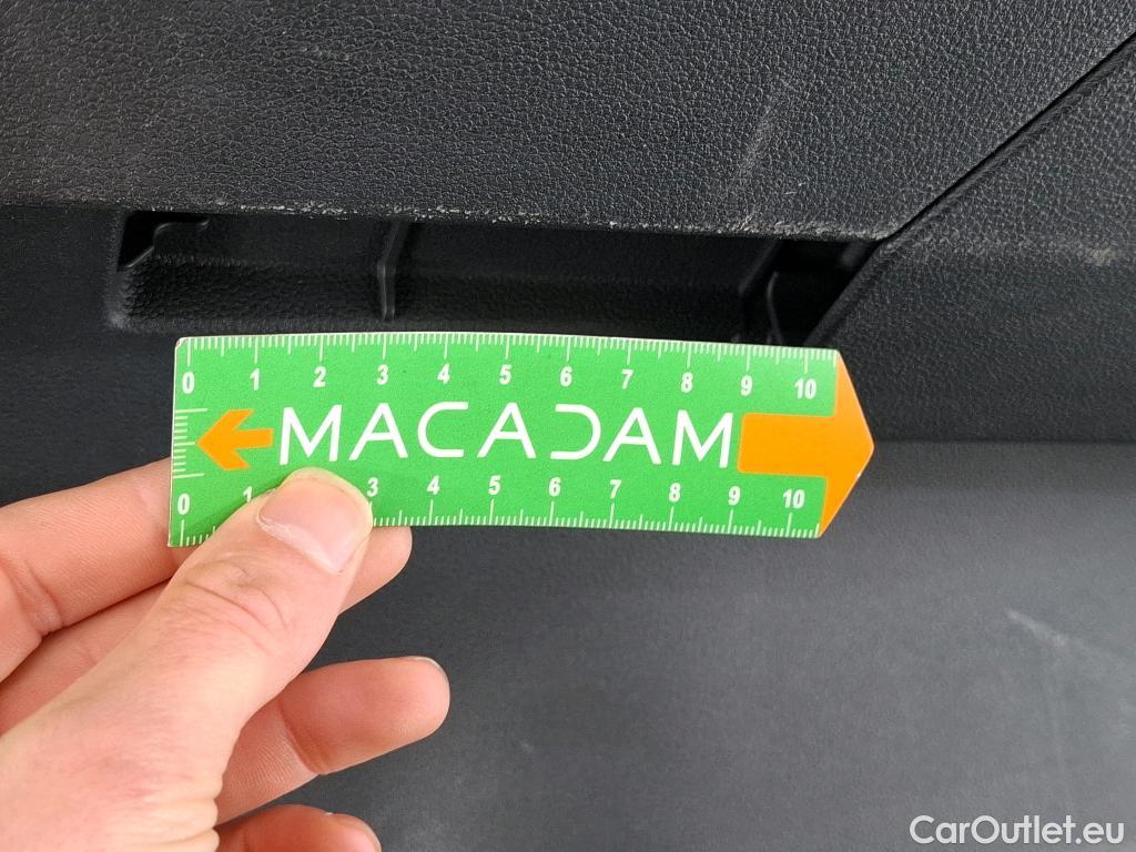  Volkswagen  T-ROC  R-Line 1.5 TSI 150CV BVM6 E6d #32