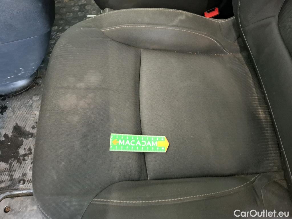  Renault  Trafic RENAULT   2019  4P  Fourgon tole FG GCF L2H1 1300 dCi 95 #26