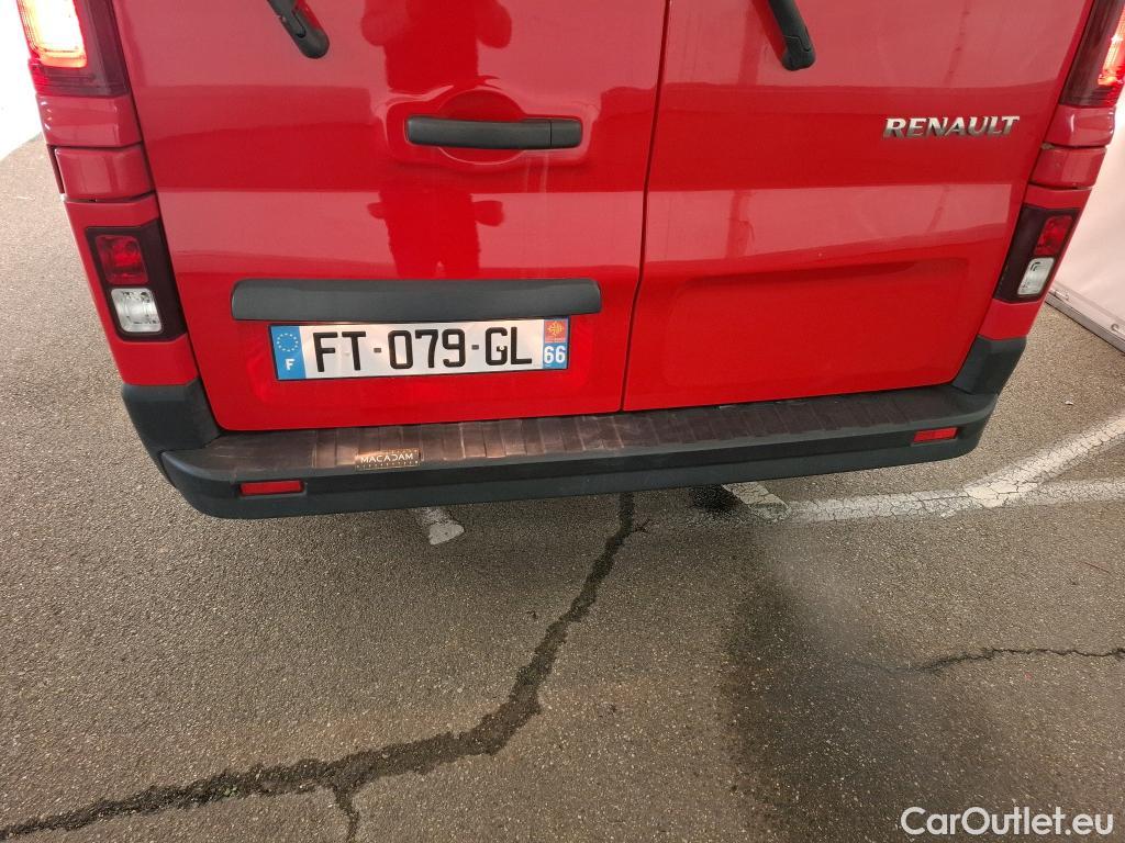  Renault  Trafic RENAULT  / 2019 / 4P / Combi Zen L1 dCi 120 S&S - 8 pl #1