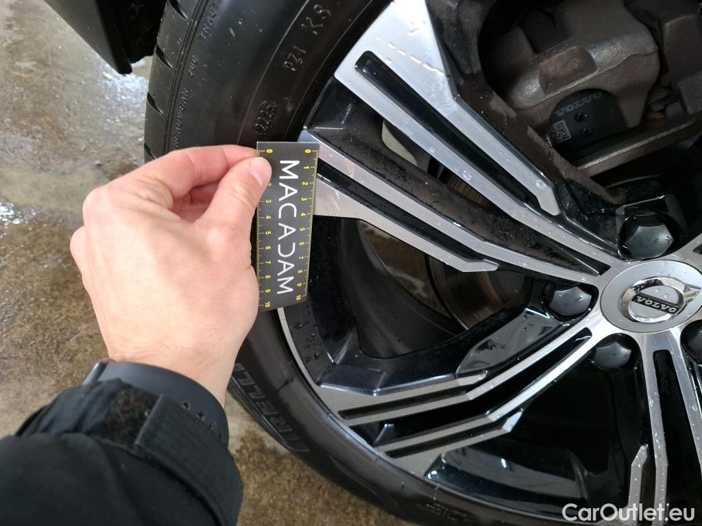  Volvo  XC 40 VOLVO XC40 / 2017 / 5P / SUV Recharge T5 262 DCT7 Inscription Luxe #88