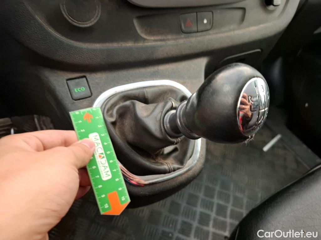  Renault  Trafic  Furgon Grand Confort L1H1 1200 1.6 dCi 125CV BVM6 E6 #22