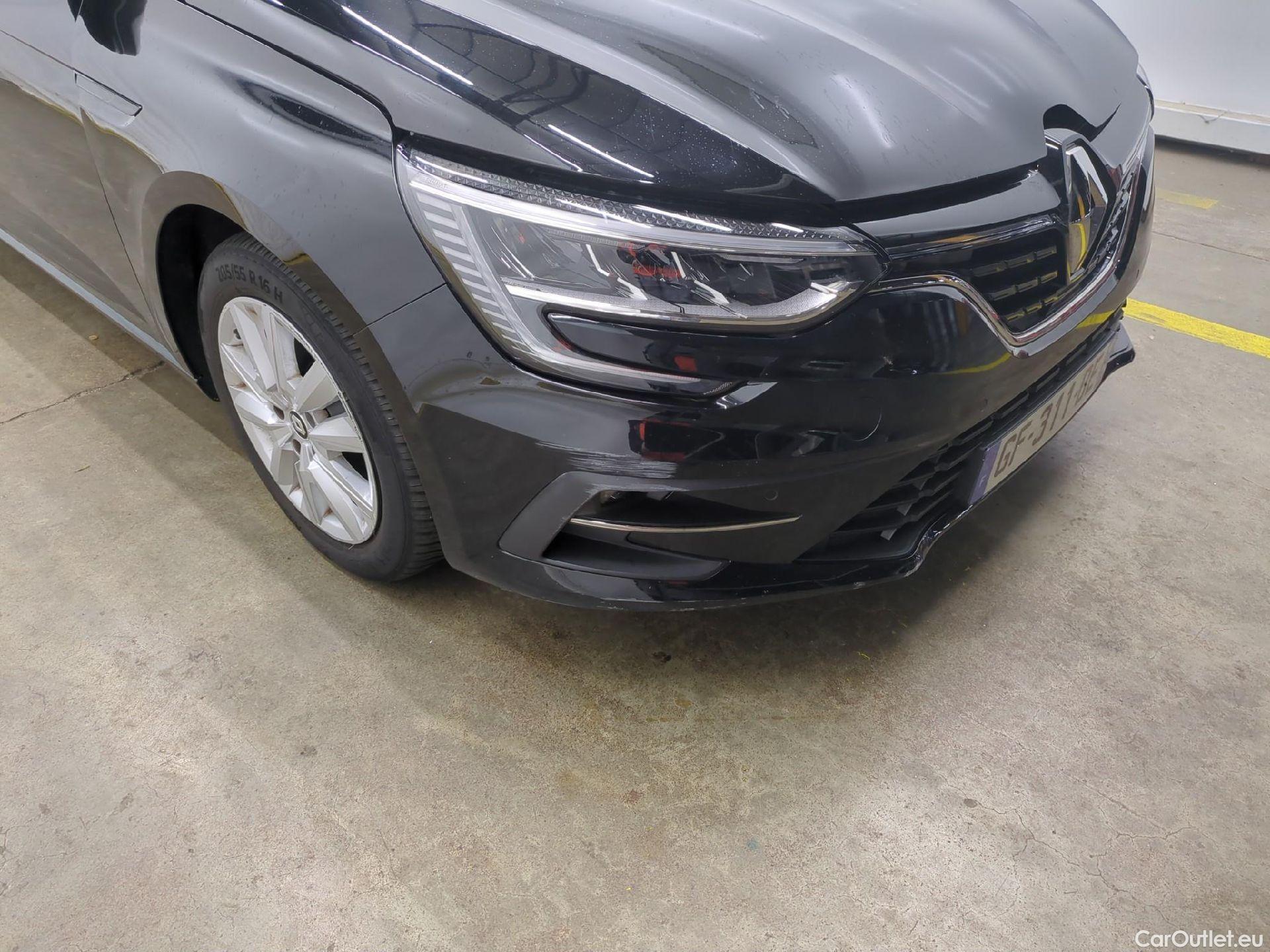  Renault  Megane RENAULT Mégane Berline / 2020 / 5P / Berline Business TCe 140 EDC FAP -21N #13