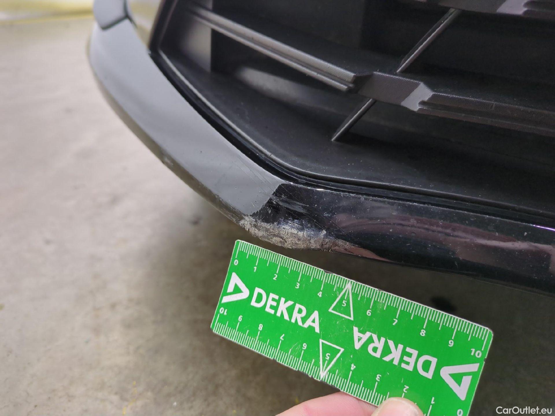  Renault  Megane RENAULT Mégane Berline / 2020 / 5P / Berline Business TCe 140 EDC FAP -21N #14