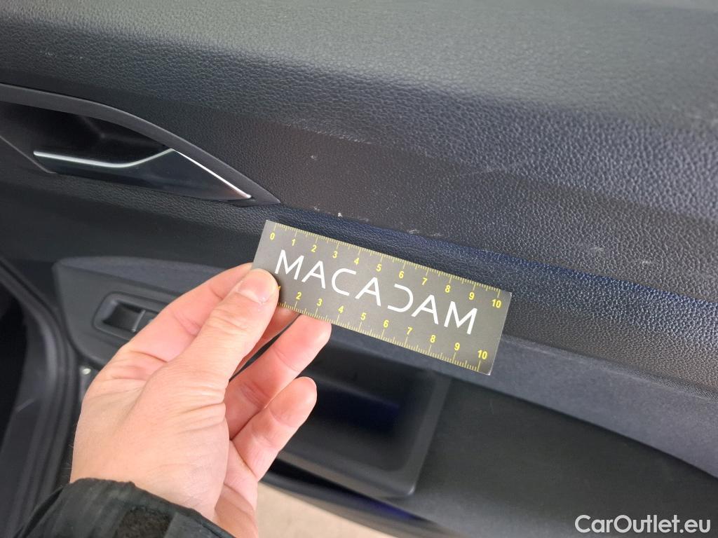  Volkswagen  Golf  VOLKSWAGEN / 2020 / 5P / Berline 1.0 TSI OPF 110 BVM6 Life Busi 1st #14