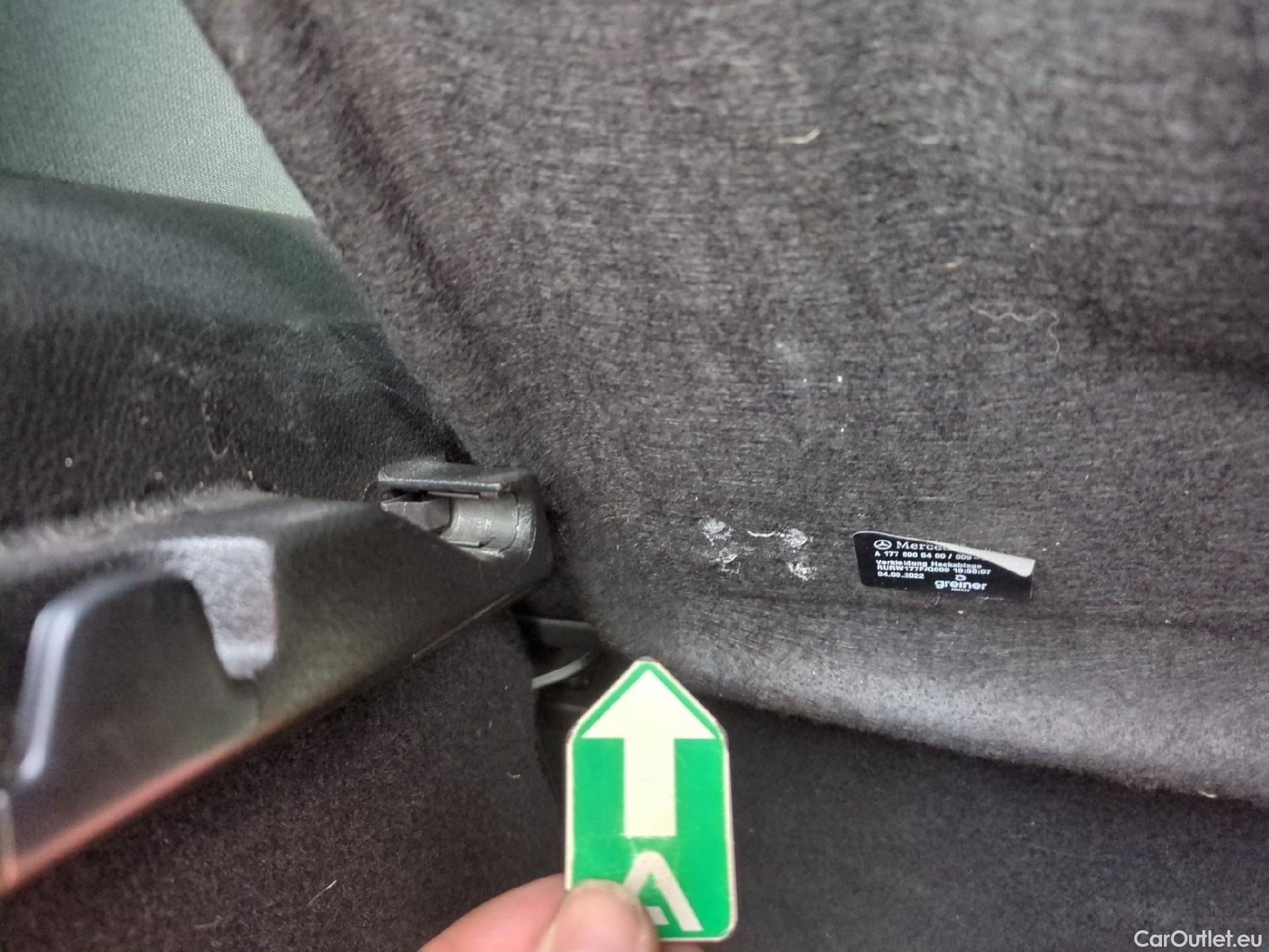  Mercedes  A-Klasse MERCEDES-BENZ Classe A Compact / 2018 / 5P / Berline A 200 d Business Line 8G-DCT #4