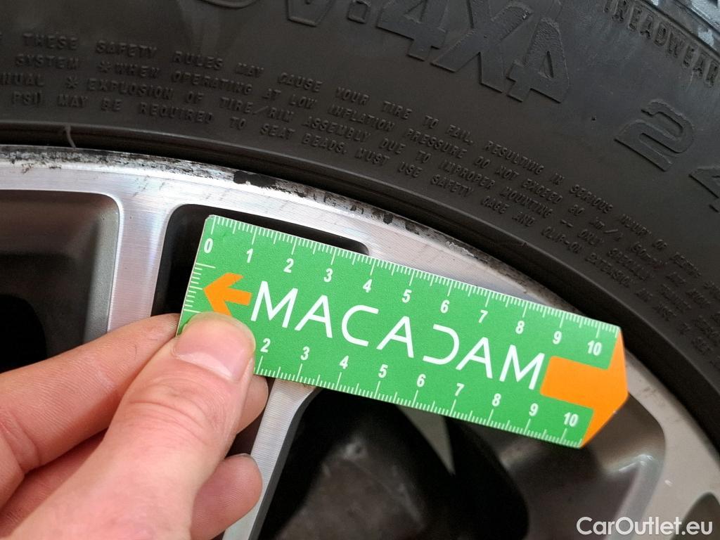  Bmw  X3 Série  sDrive 18d Luxury 2.0 150CV BVA8 E6 #37