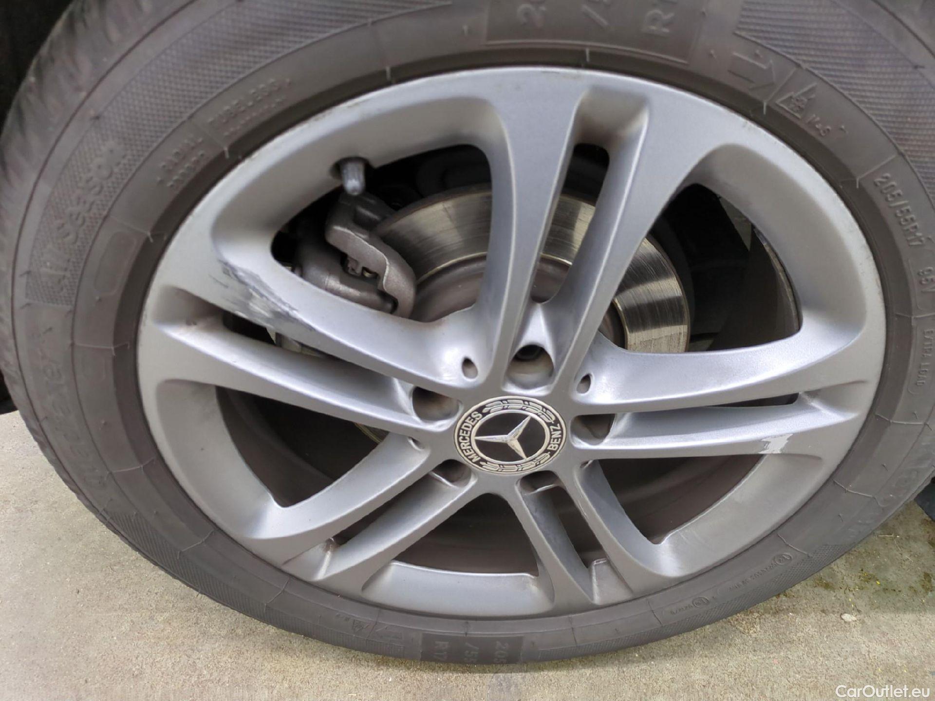  Mercedes  A-Klasse MERCEDES-BENZ Classe A Compact / 2018 / 5P / Berline A 180 d Business Line 7G-DCT #20