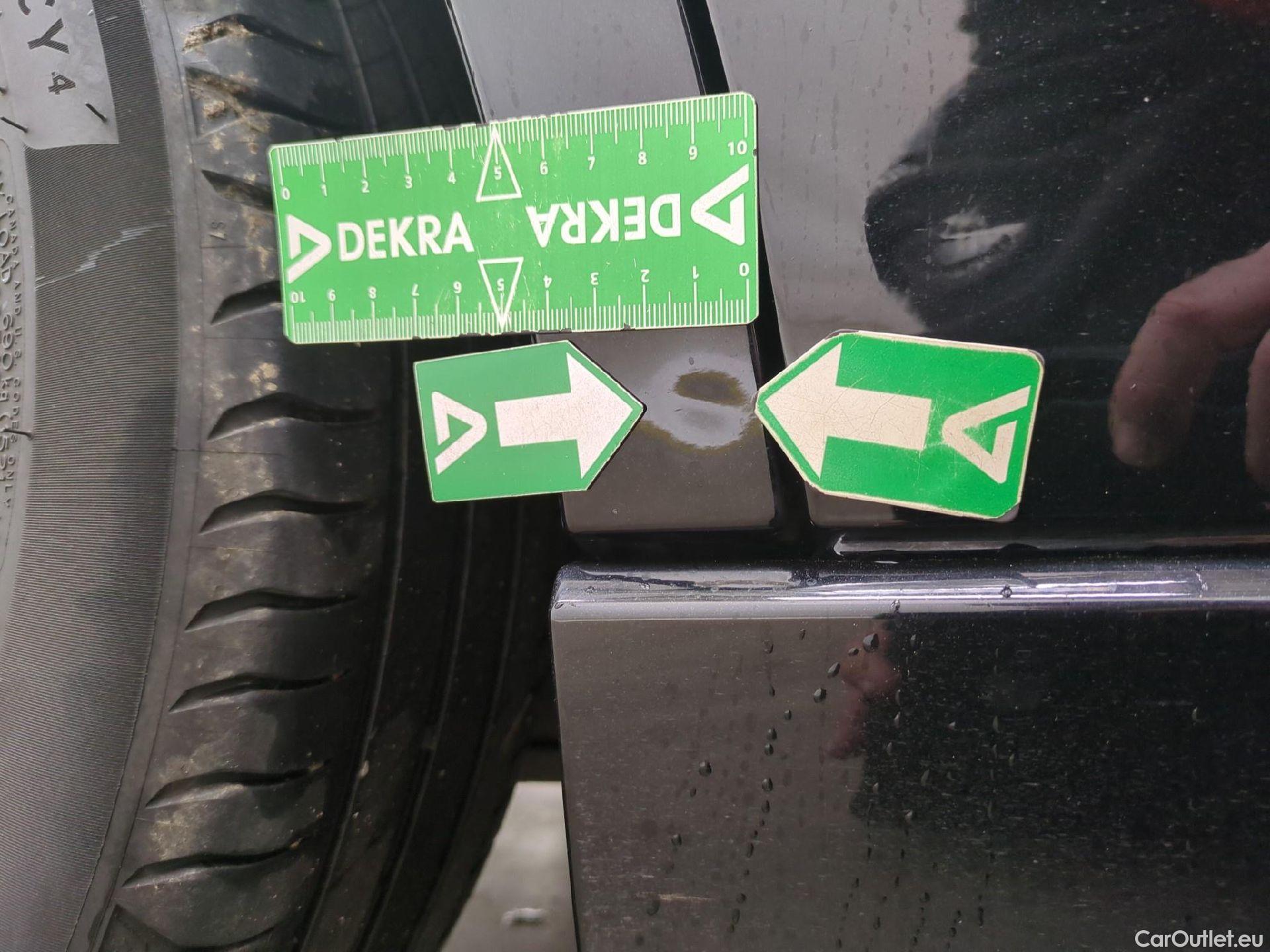  Mercedes  A-Klasse MERCEDES-BENZ Classe A Compact / 2018 / 5P / Berline A 200 d Business Line 8G-DCT #17