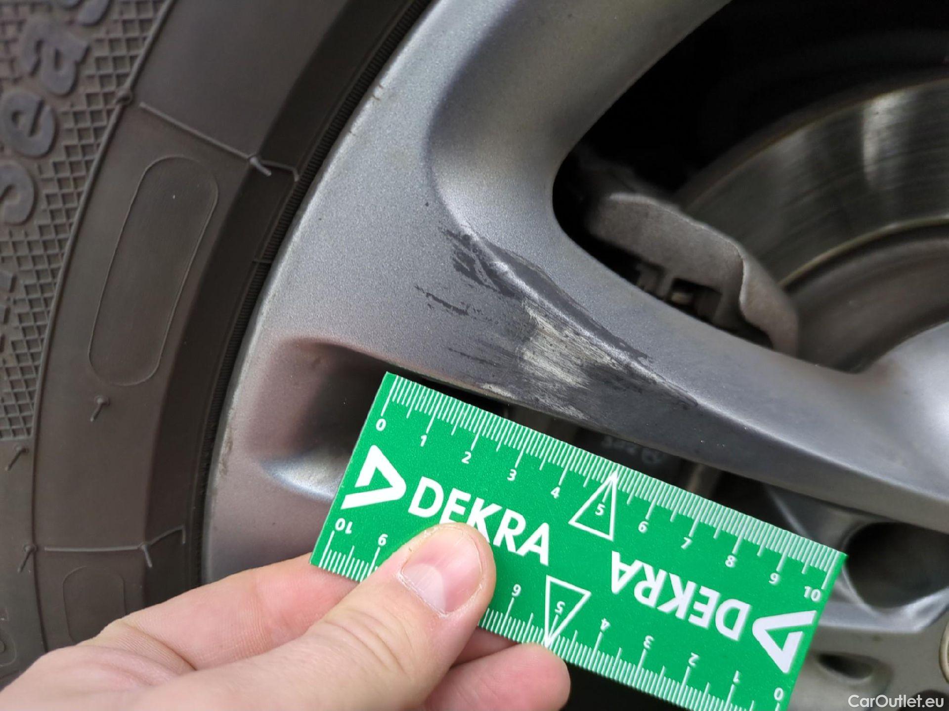  Mercedes  A-Klasse MERCEDES-BENZ Classe A Compact / 2018 / 5P / Berline A 180 d Business Line 7G-DCT #21