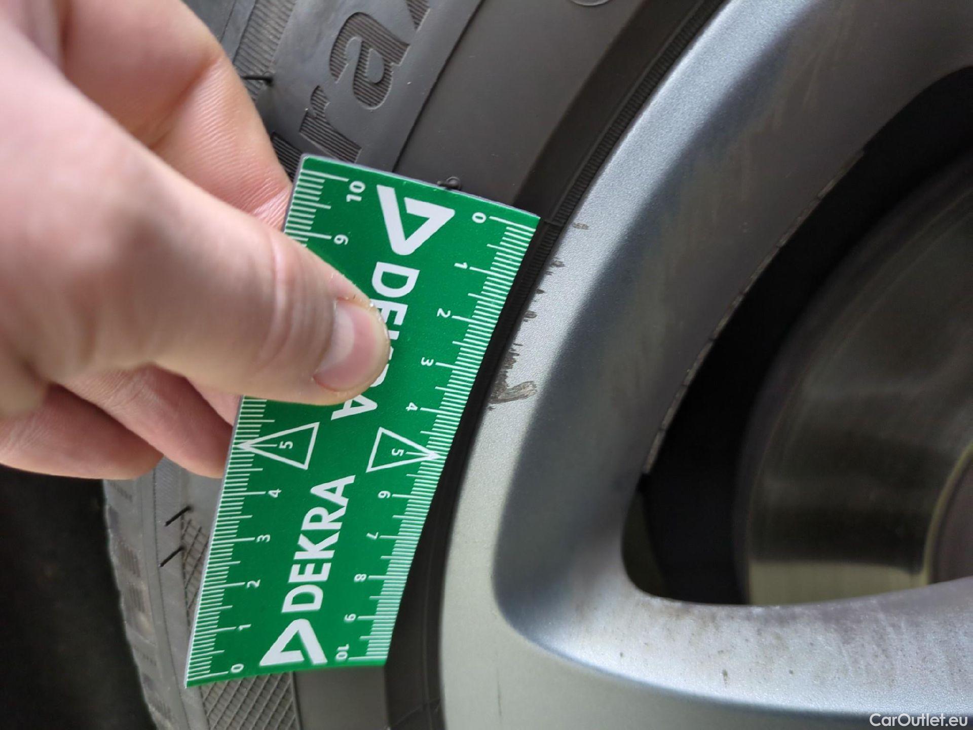  Mercedes  A-Klasse MERCEDES-BENZ Classe A Compact / 2018 / 5P / Berline A 180 d Business Line 7G-DCT #7