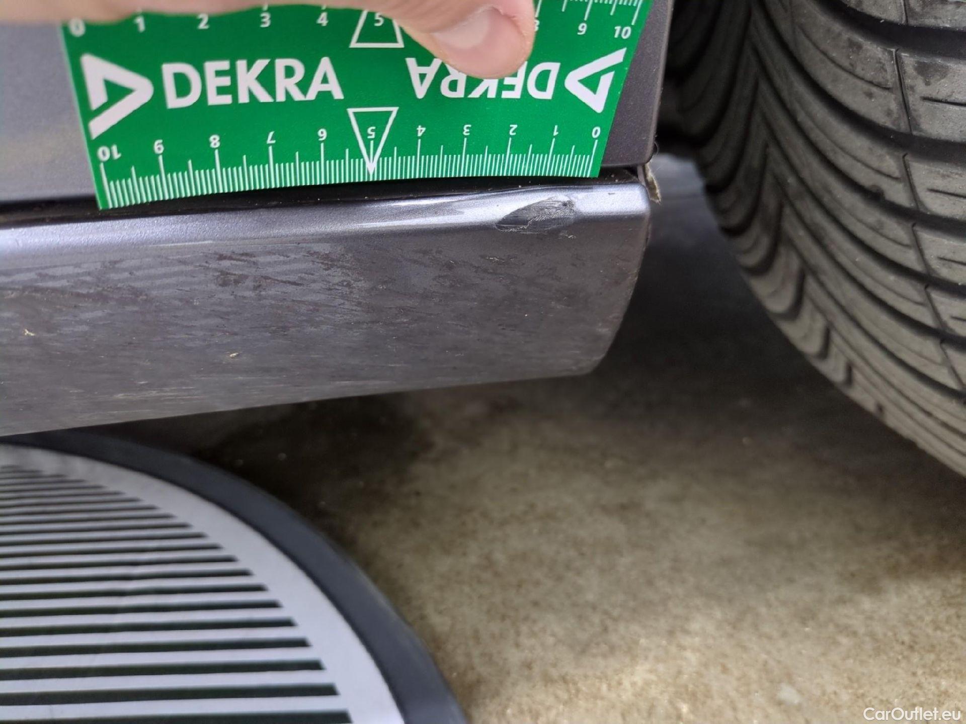  Mercedes  A-Klasse MERCEDES-BENZ Classe A Compact / 2018 / 5P / Berline A 180 d Business Line 7G-DCT #44