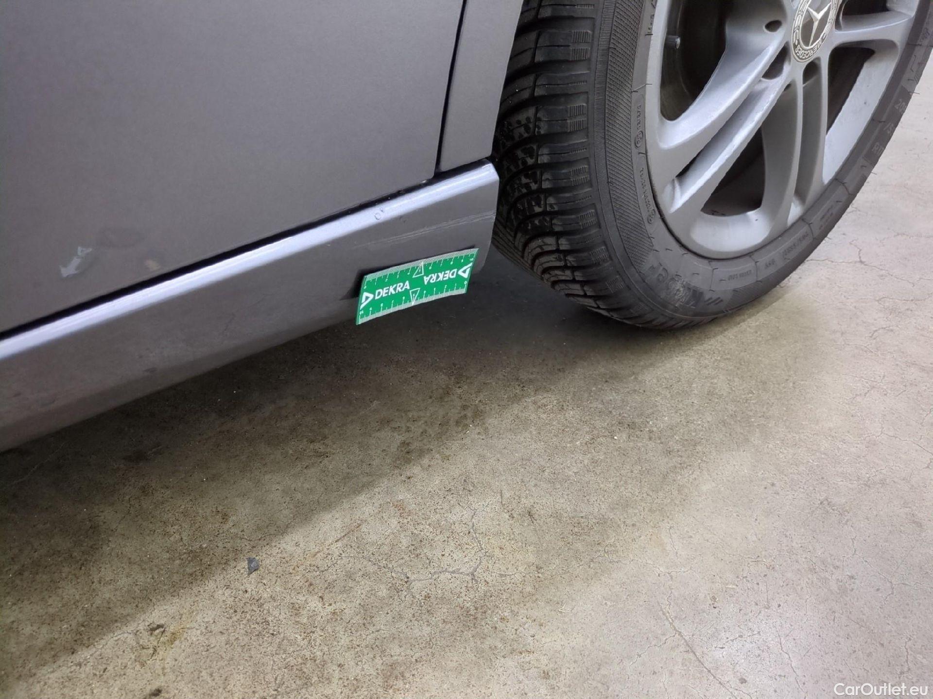  Mercedes  A-Klasse MERCEDES-BENZ Classe A Compact / 2018 / 5P / Berline A 180 d Business Line 7G-DCT #46