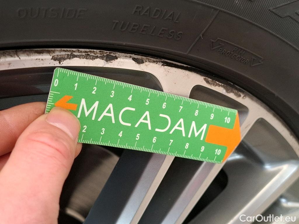  Bmw  X3 Série  sDrive 18d Luxury 2.0 150CV BVA8 E6 #41