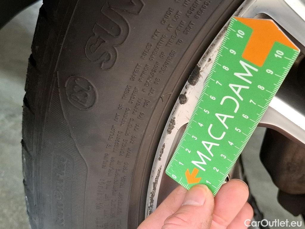  Bmw  X3 Série  sDrive 18d Luxury 2.0 150CV BVA8 E6 #43