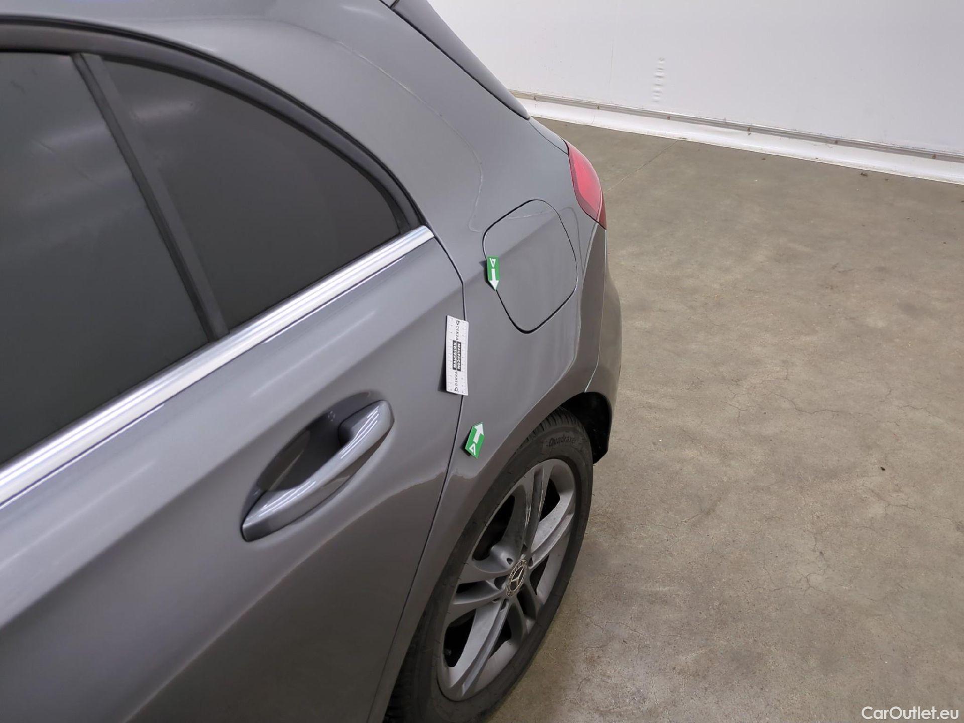  Mercedes  A-Klasse MERCEDES-BENZ Classe A Compact / 2018 / 5P / Berline A 180 d Business Line 7G-DCT #36