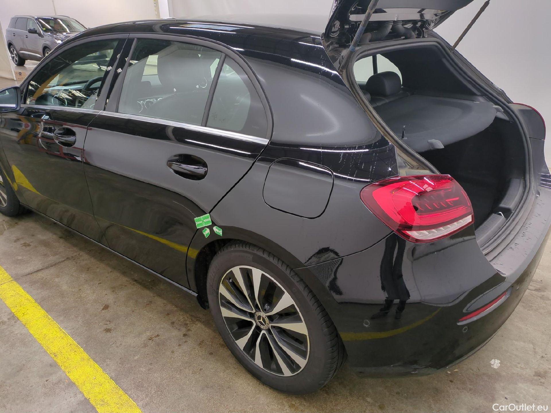  Mercedes  A-Klasse MERCEDES-BENZ Classe A Compact / 2018 / 5P / Berline A 200 d Business Line 8G-DCT #11