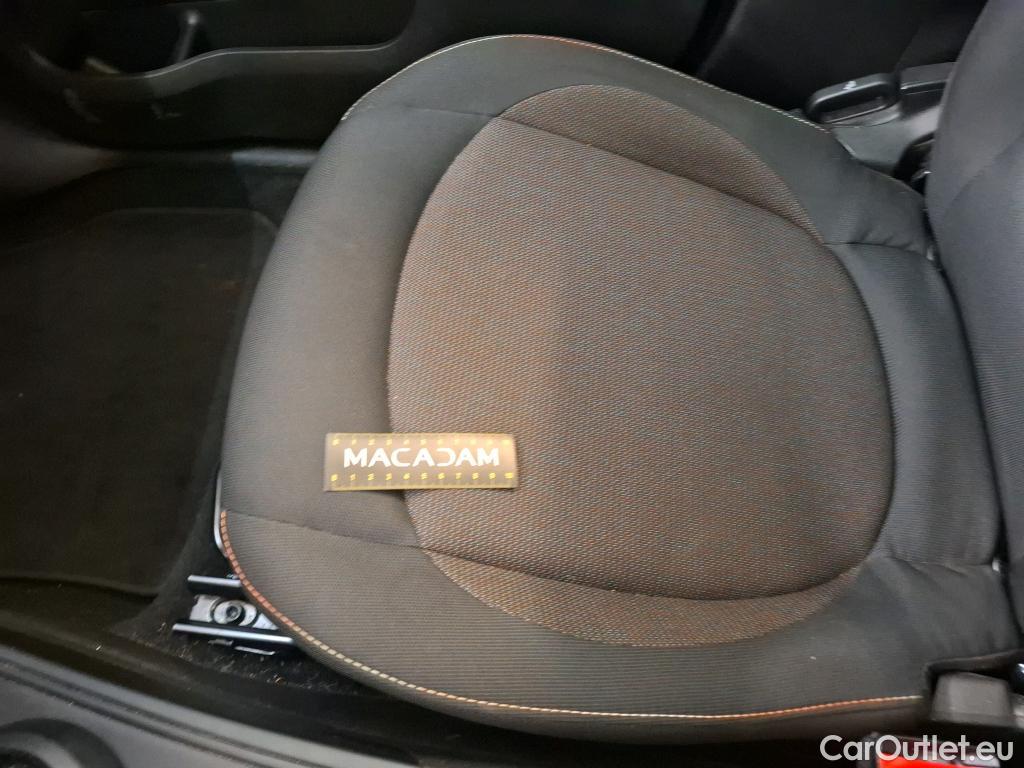  Mini  Countryman MINI  / 2020 / 5P / Crossover One D Finition Business Design 116 BVA7 #9