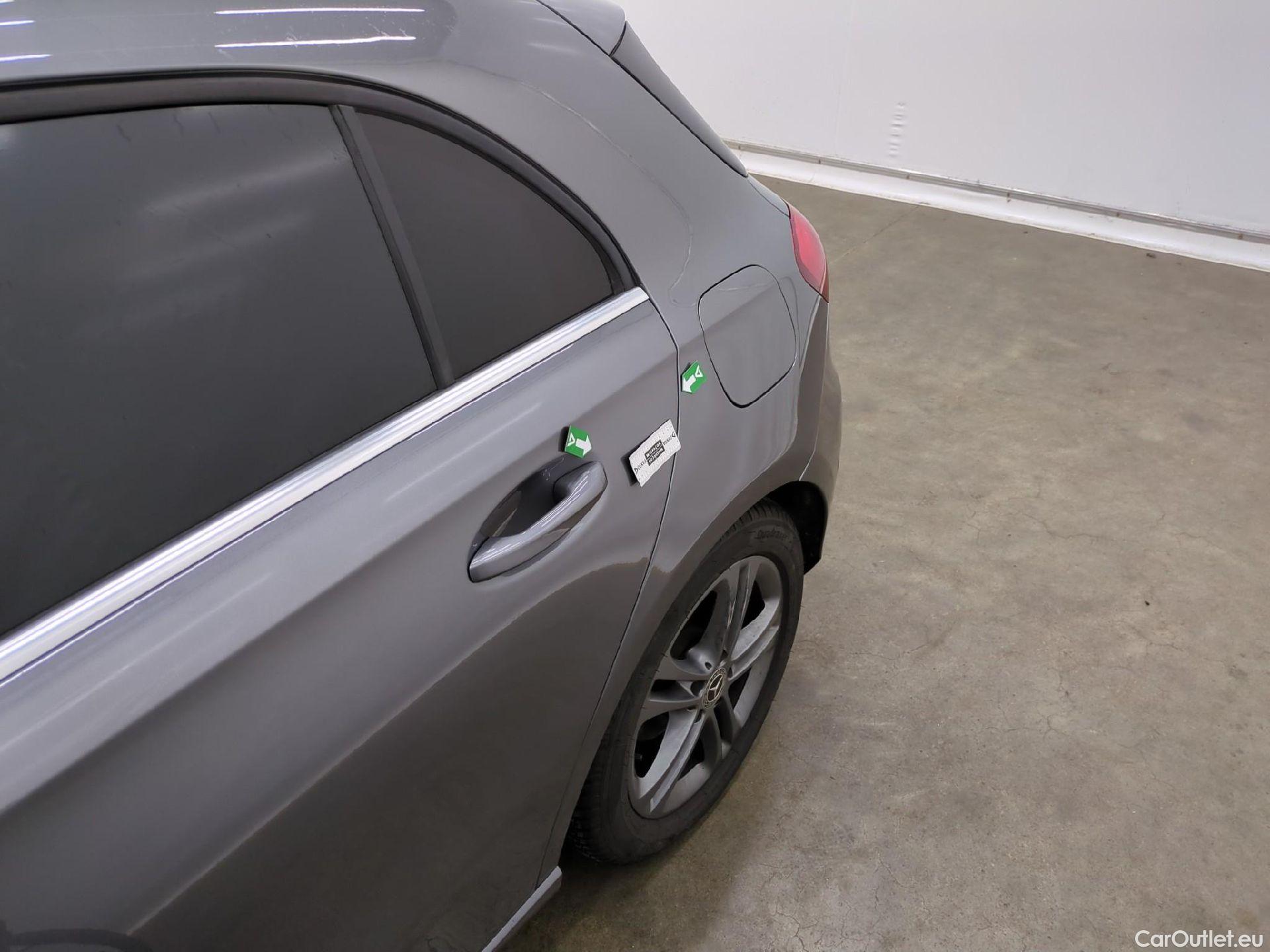  Mercedes  A-Klasse MERCEDES-BENZ Classe A Compact / 2018 / 5P / Berline A 180 d Business Line 7G-DCT #38