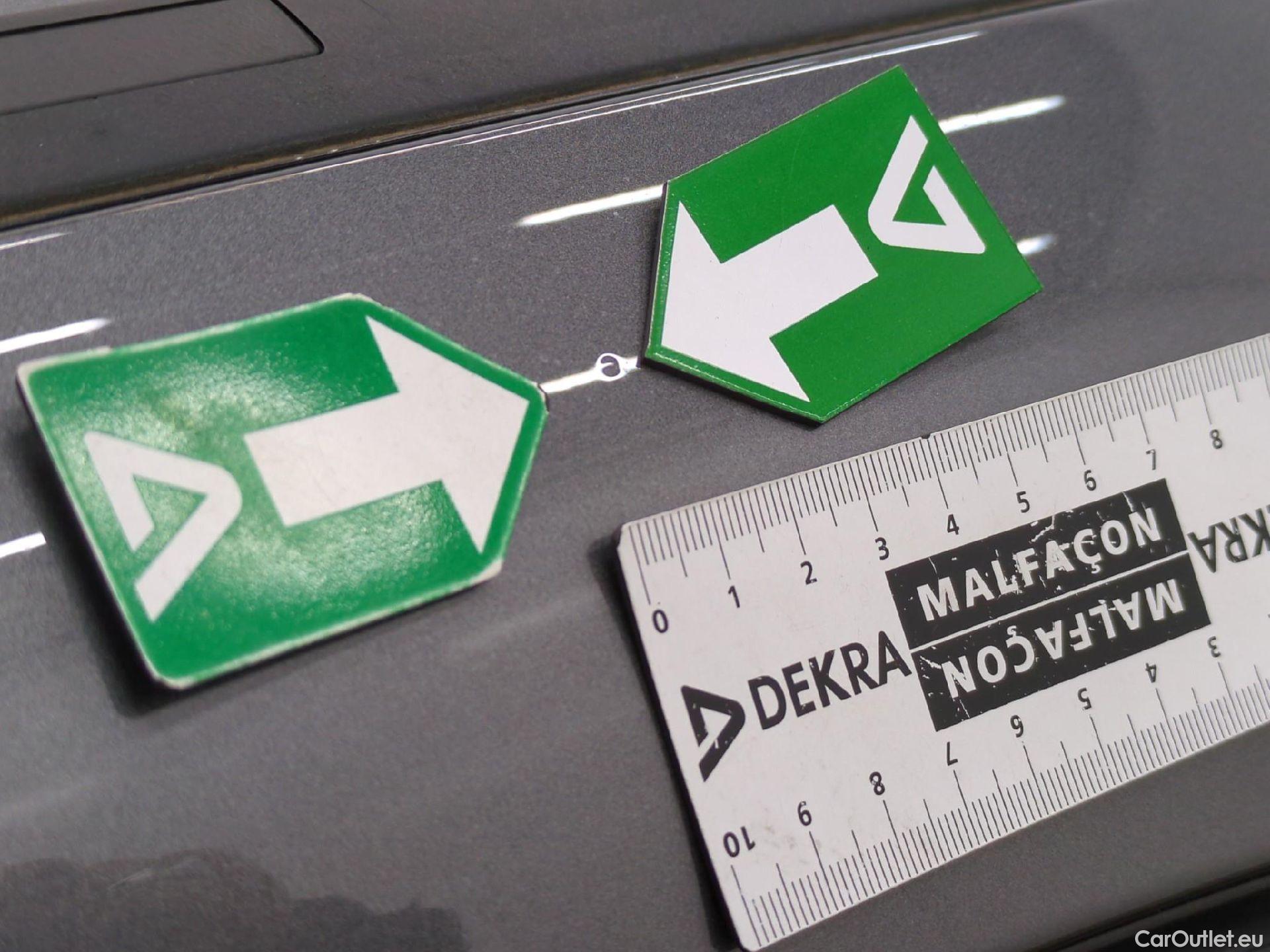  Mercedes  A-Klasse MERCEDES-BENZ Classe A Compact / 2018 / 5P / Berline A 180 d Business Line 7G-DCT #41