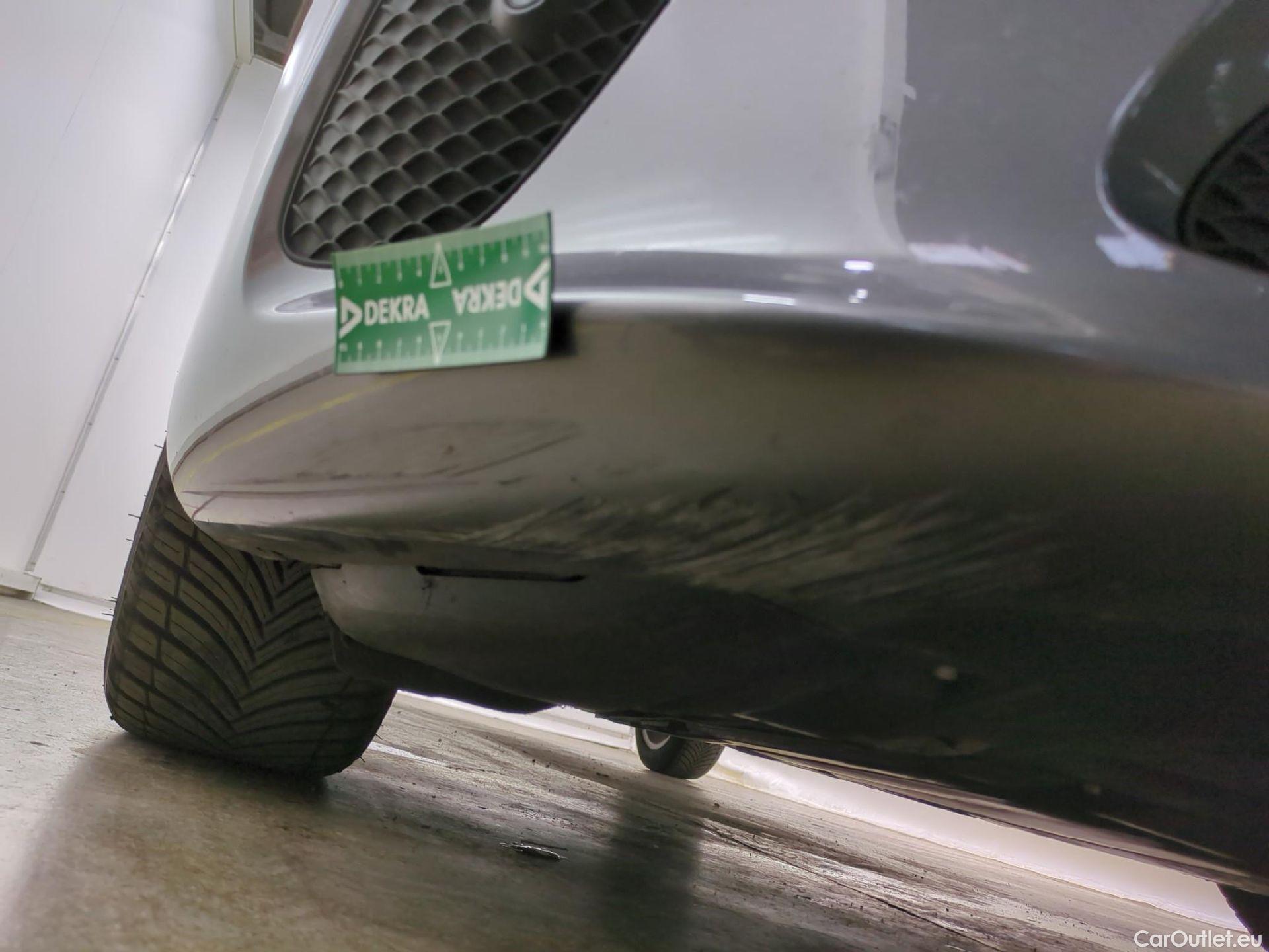  Mercedes  A-Klasse MERCEDES-BENZ Classe A Compact / 2018 / 5P / Berline A 180 d Business Line 7G-DCT #32