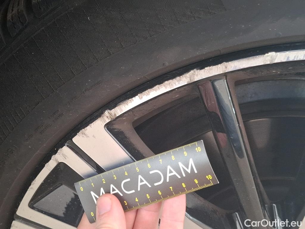  Volvo  XC60  Inscription Recharge Plug-In Hybrid AWD 2.0 255CV BVA8 #3