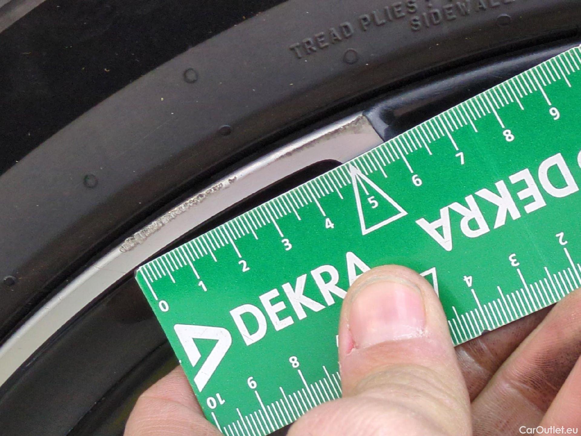  Peugeot  308 PEUGEOT  SW / 2021 / 5P / Break PureTech 130 S&S EAT 8 ALLURE PACK #1