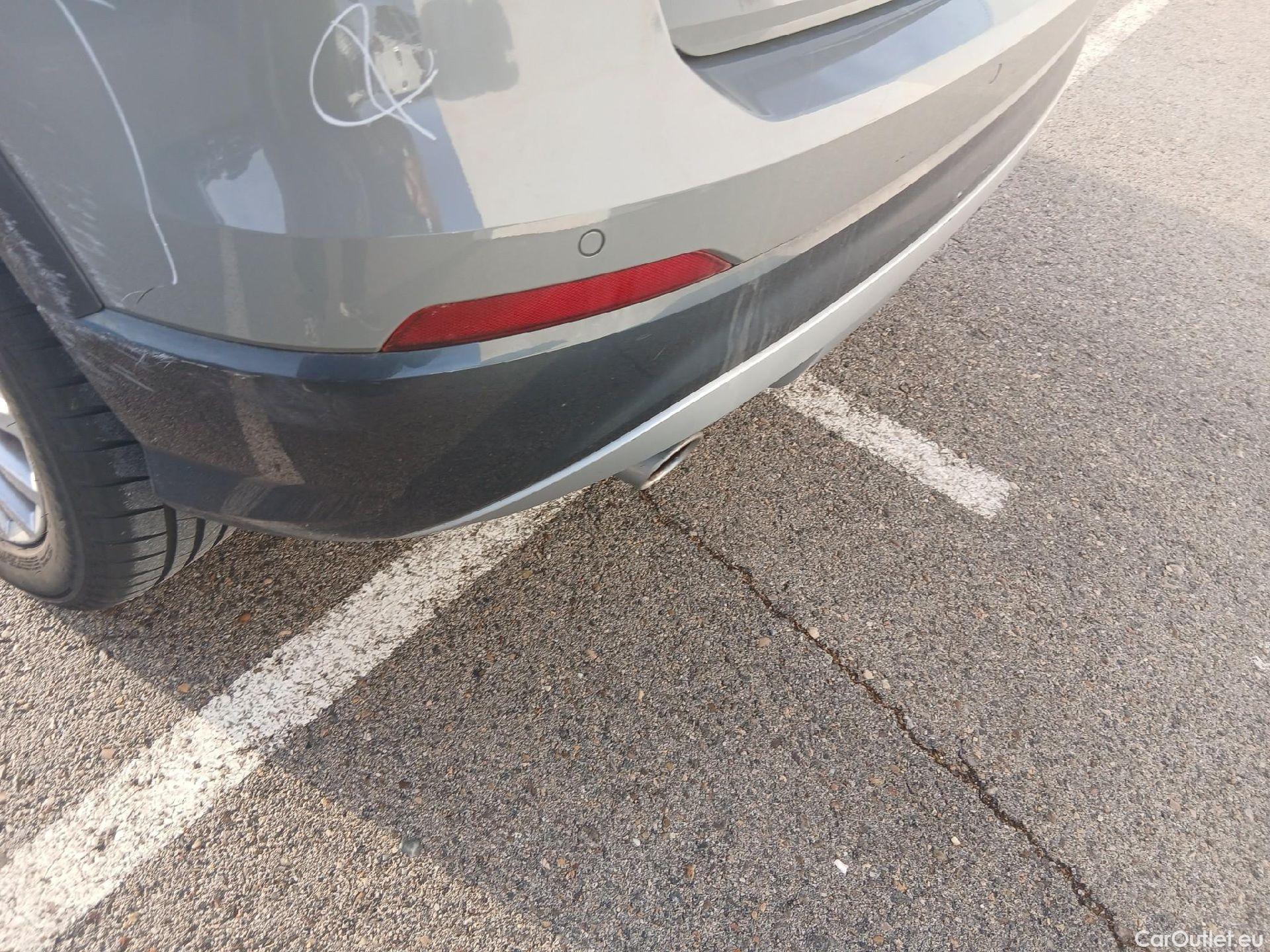  Audi  Q2 AUDI  / 2016 / 5P / todoterreno Design 30 TFSI 85kW (116CV) #27