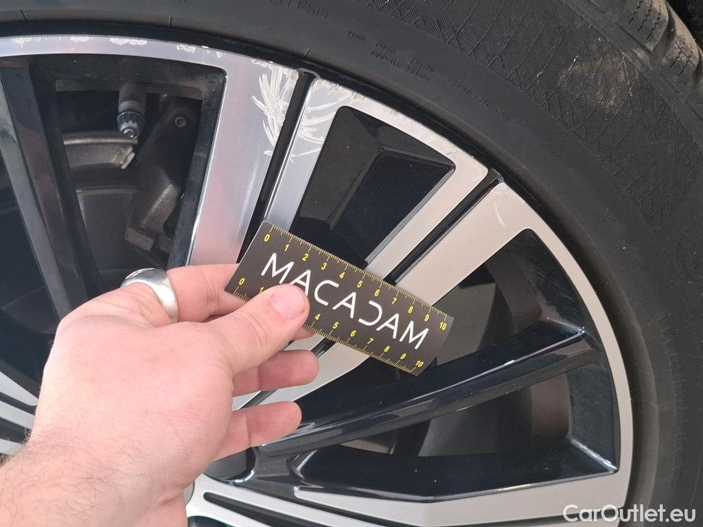  Volvo  XC60  Inscription Recharge Plug-In Hybrid AWD 2.0 255CV BVA8 #20