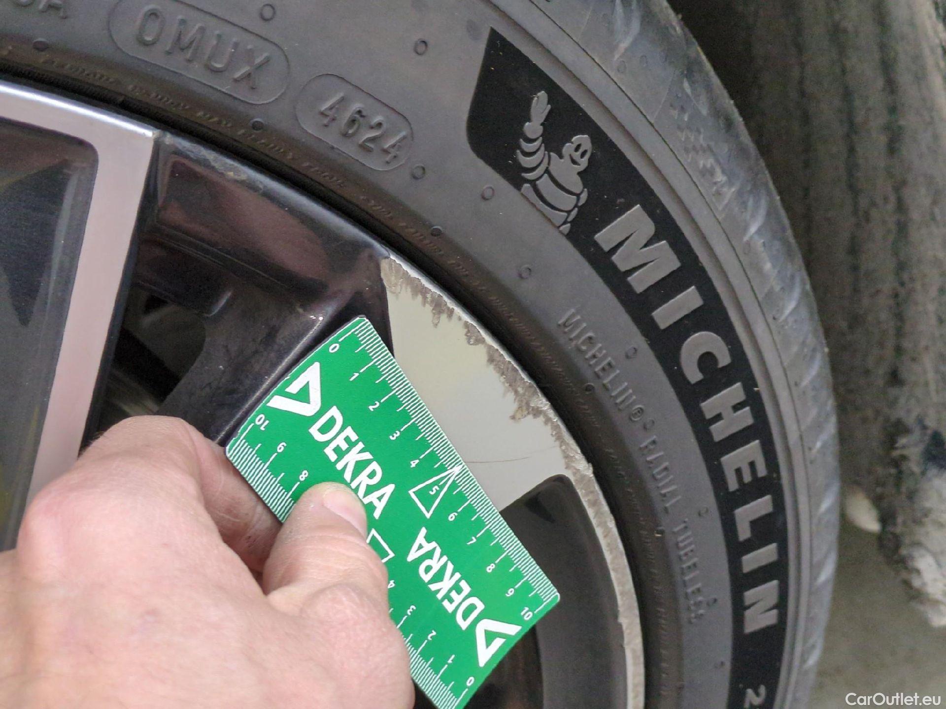  Peugeot  308 PEUGEOT  SW / 2021 / 5P / Break PureTech 130 S&S EAT 8 ALLURE PACK #5