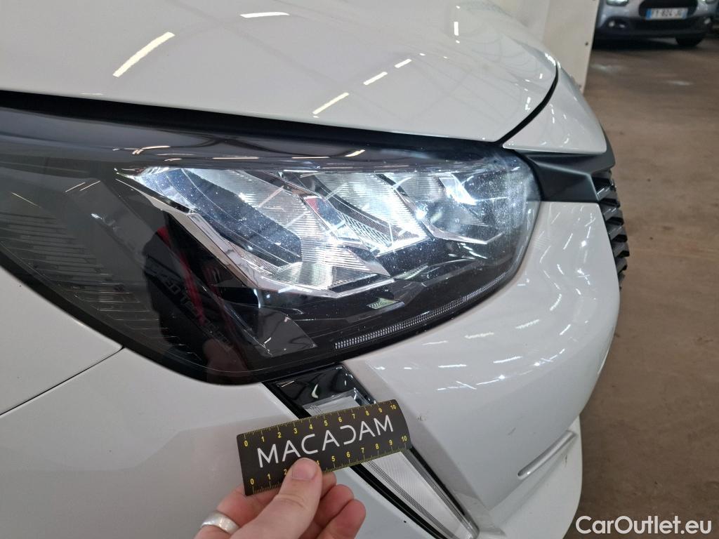  Peugeot  208  Allure Pack 1.2 PureTech 100CV BVM6 E6d #31