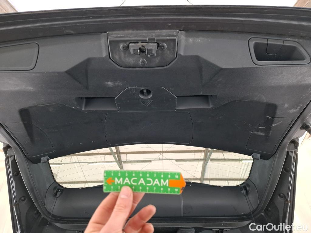  Peugeot  3008 PEUGEOT  / 2020 / 5P / SUV BlueHDi 130 S&S EAT8 Allure Pack #27