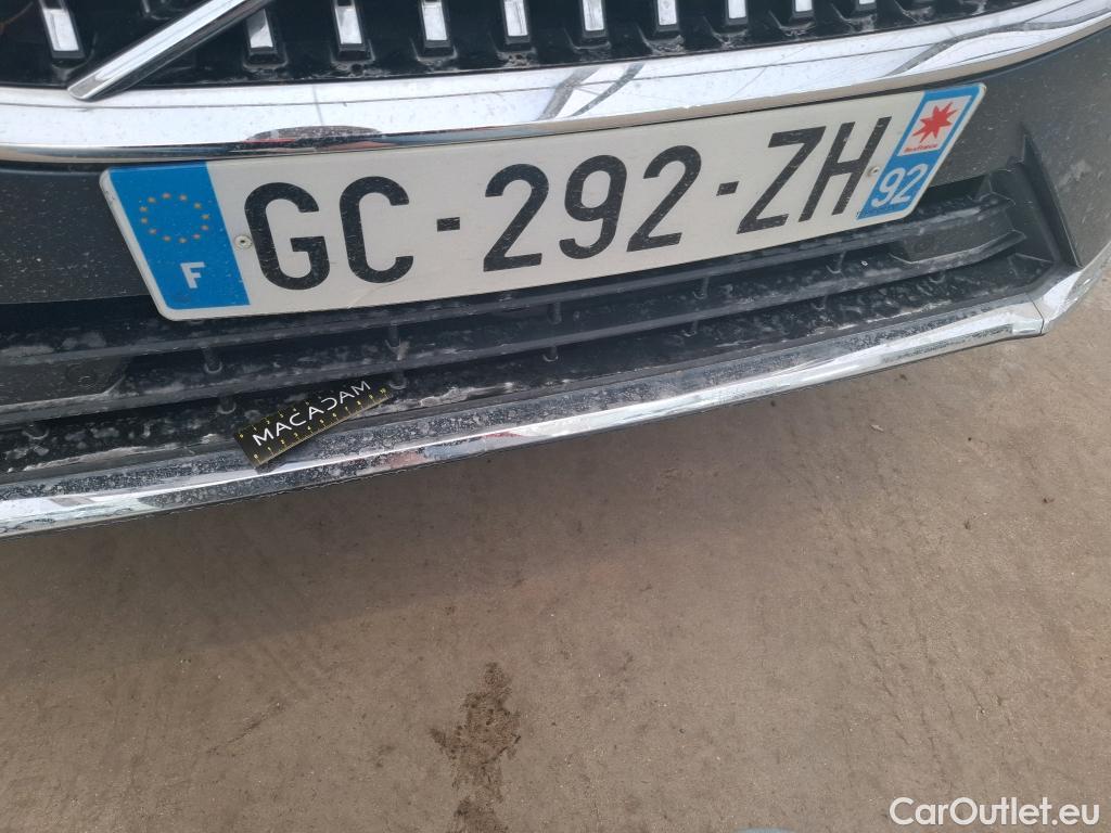  Volvo  XC60  Inscription Recharge Plug-In Hybrid AWD 2.0 255CV BVA8 #8