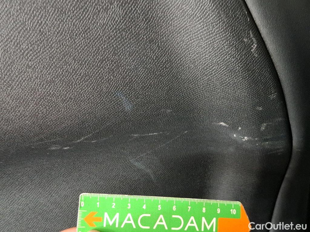  Peugeot  3008 PEUGEOT  / 2020 / 5P / SUV BlueHDi 130 S&S EAT8 Allure Pack #20