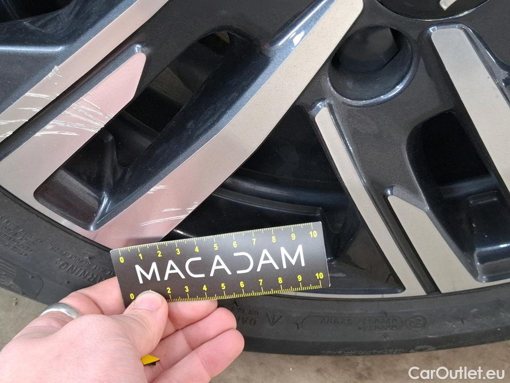  Peugeot  208  Allure Pack 1.2 PureTech 100CV BVM6 E6d #21