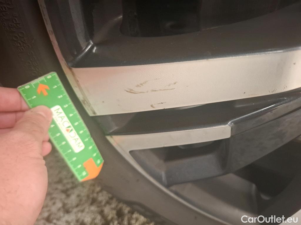  Peugeot  5008  Allure Business 1.5 HDi 130CV BVA8 E6dT #17