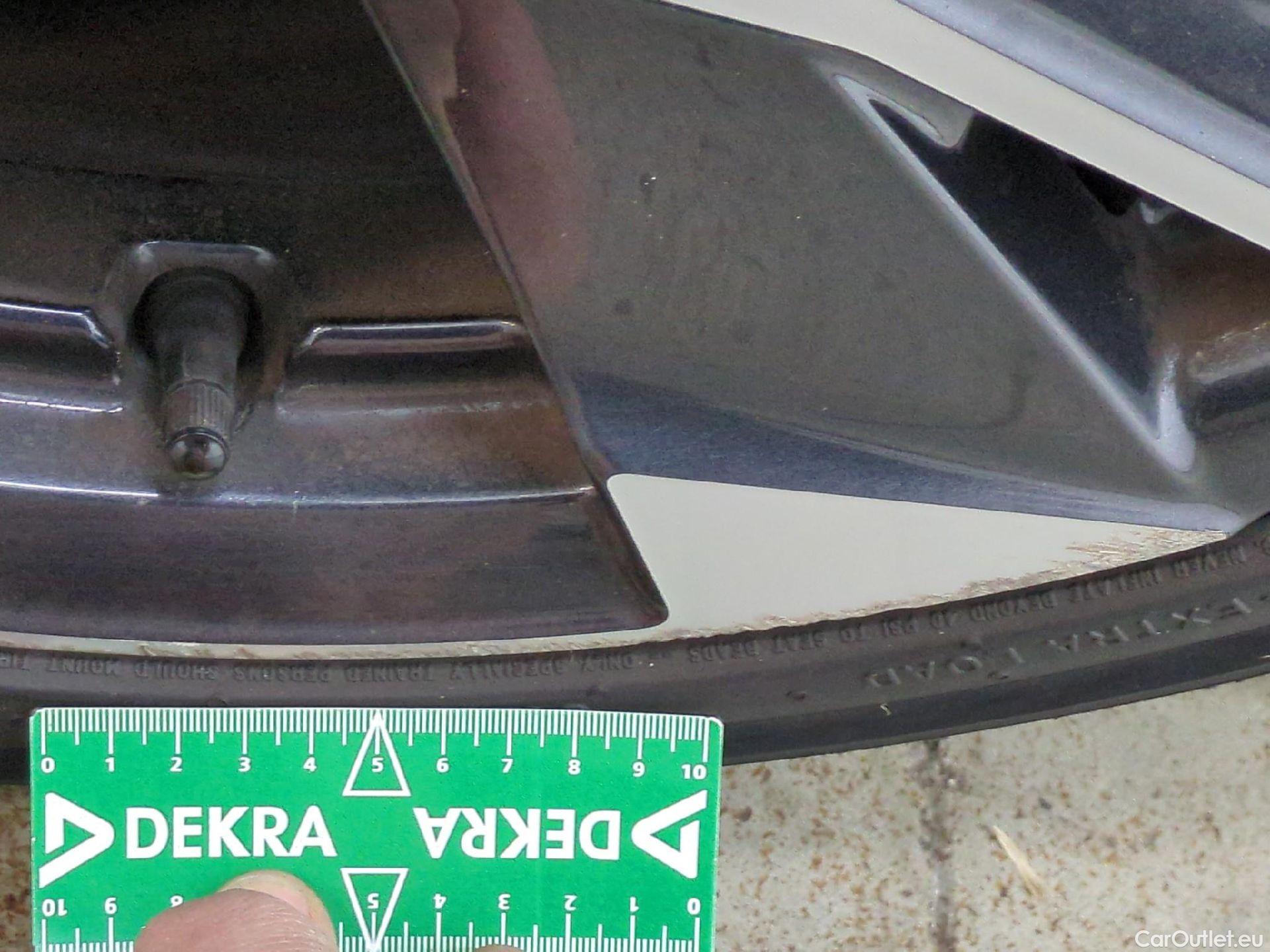  Peugeot  308 PEUGEOT  SW / 2021 / 5P / Break PureTech 130 S&S EAT 8 ALLURE PACK #2