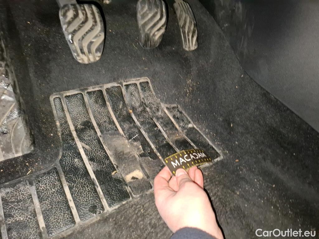  Renault  Megane  IV Berline 5pt. Société Air Nav 1.5 dCi 90CV BVM6 E6 #5