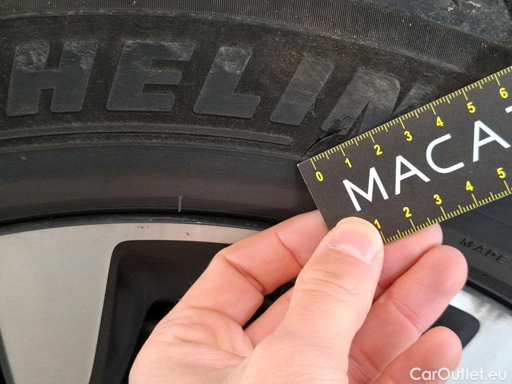  Opel   Grandland X Grandland X Elegance Business 1.5 130CV BVA8 E6d #25