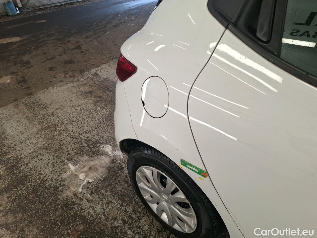  Renault  Clio  IV Air MediaNav 1.5 dCi 90CV BVM5 E6 #28