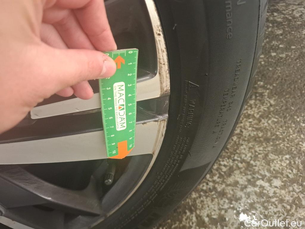  Peugeot  5008  Allure Business 1.5 HDi 130CV BVA8 E6dT #8