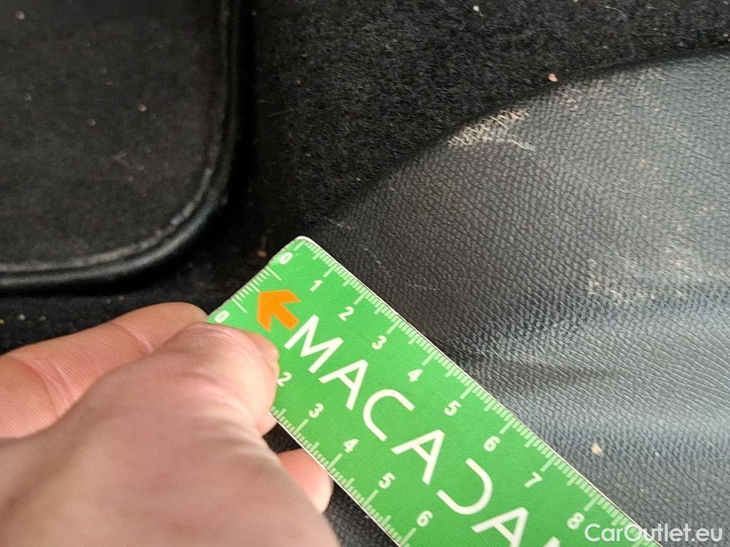  Peugeot  3008 PEUGEOT  / 2020 / 5P / SUV BlueHDi 130 S&S EAT8 Allure Pack #15