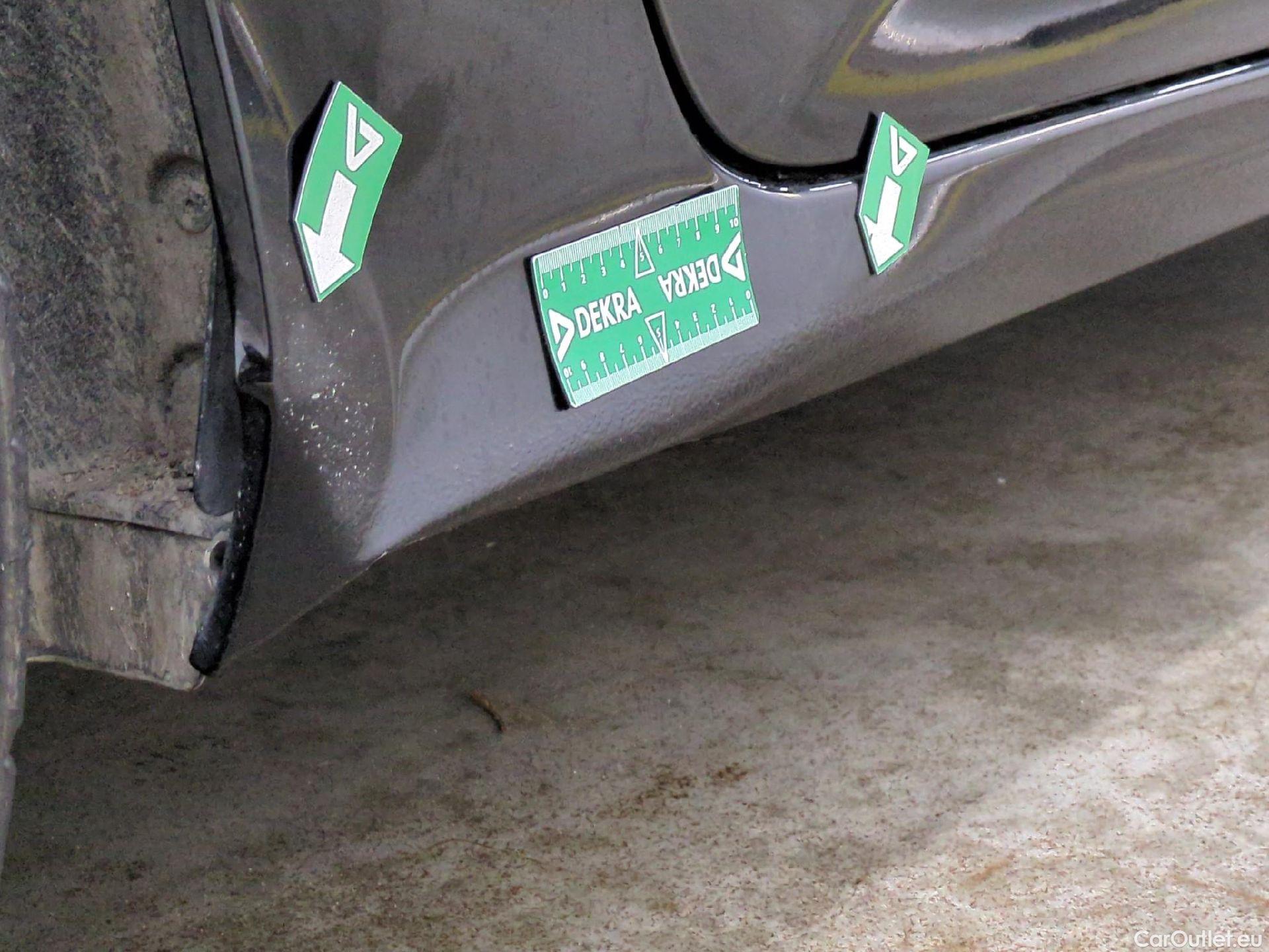  Peugeot  308 PEUGEOT  SW / 2021 / 5P / Break PureTech 130 S&S EAT 8 ALLURE PACK #34