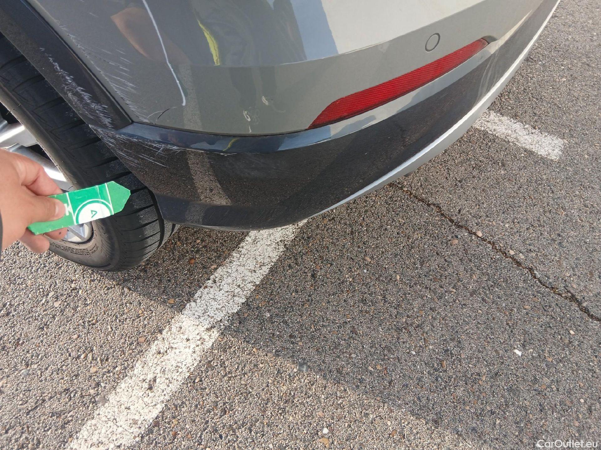  Audi  Q2 AUDI  / 2016 / 5P / todoterreno Design 30 TFSI 85kW (116CV) #26