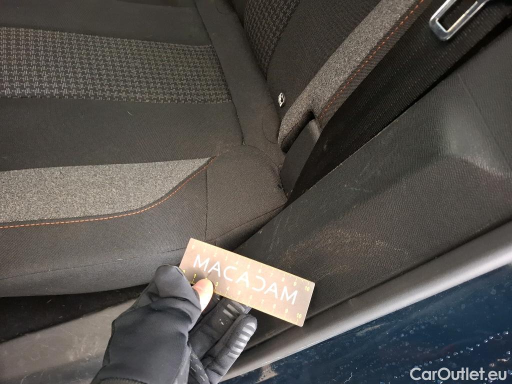  Peugeot  3008  Active Business 1.5 HDi 130CV BVA8 E6d #8