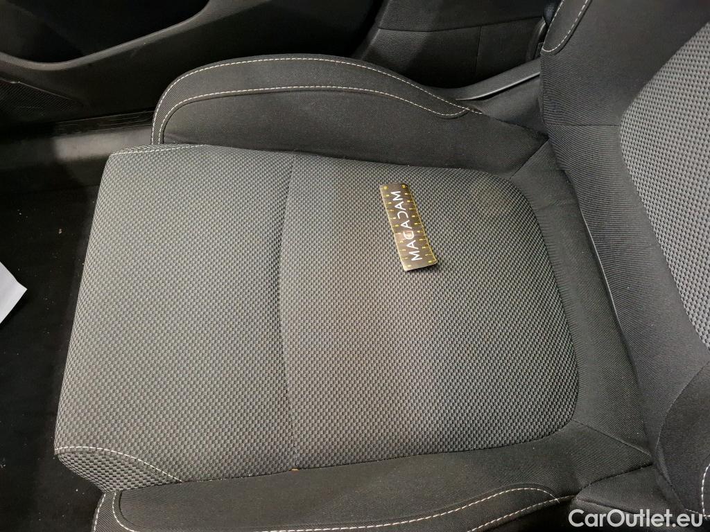  Renault  Megane  IV Berline 5pt. Société Air Nav 1.5 dCi 90CV BVM6 E6 #14