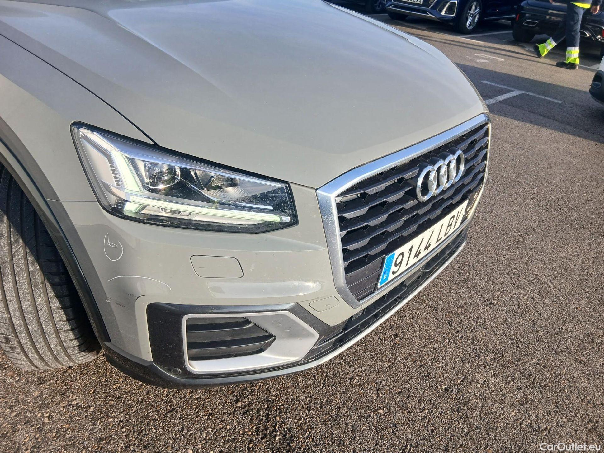  Audi  Q2 AUDI  / 2016 / 5P / todoterreno Design 30 TFSI 85kW (116CV) #3