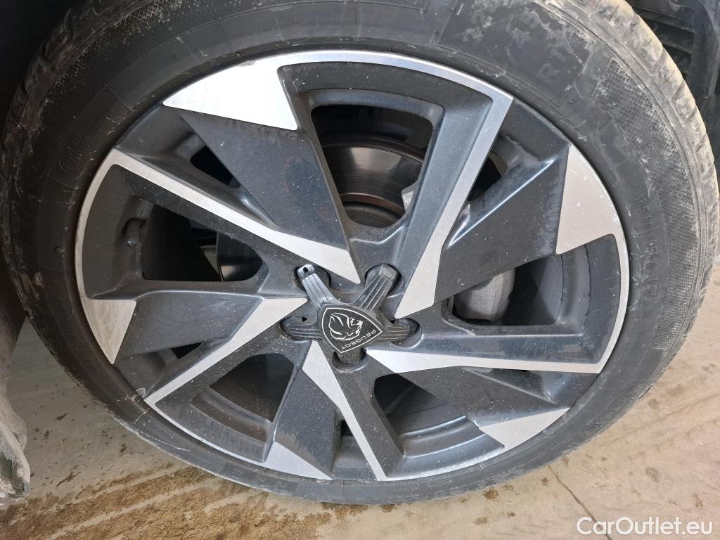  Peugeot  308  Allure 1.2 PureTech 130CV BVM6 E6d #1