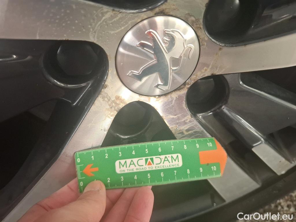  Peugeot  5008  Allure Business 1.5 HDi 130CV BVA8 E6dT #11