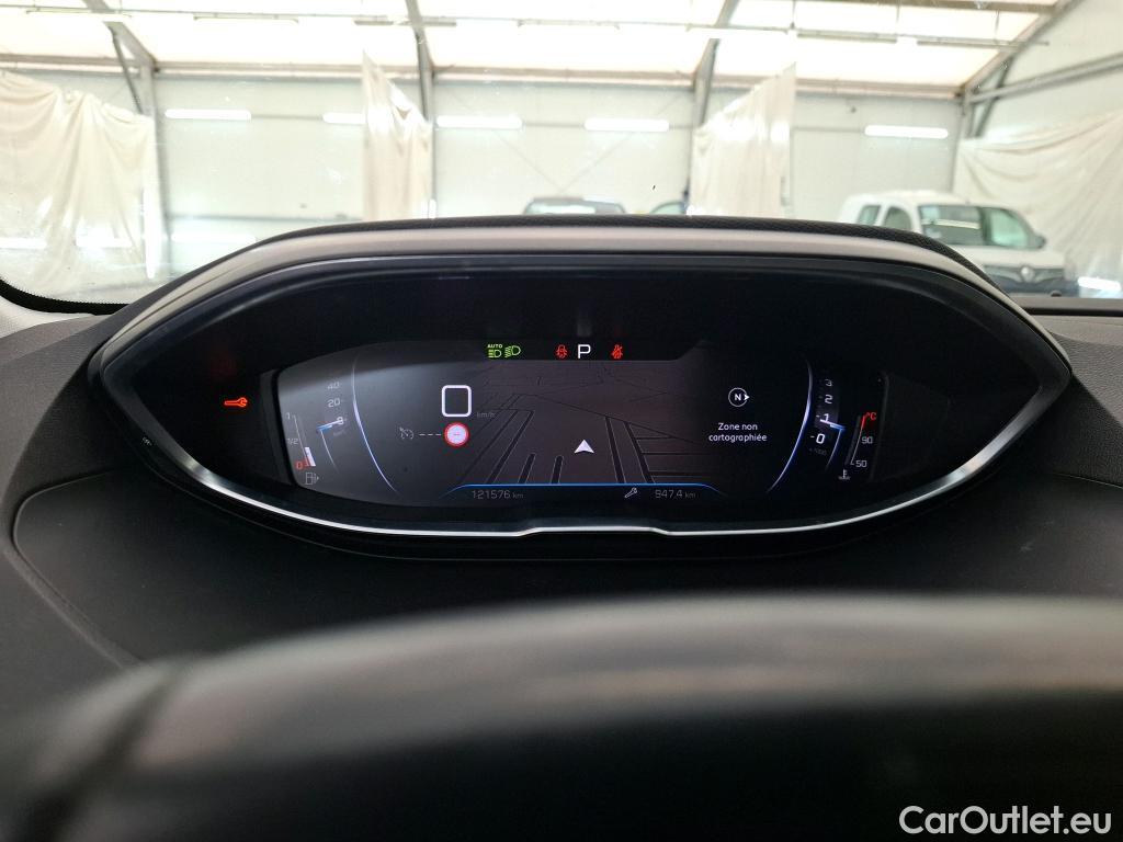  Peugeot  3008 PEUGEOT  / 2020 / 5P / SUV BlueHDi 130 S&S EAT8 Allure Pack #43