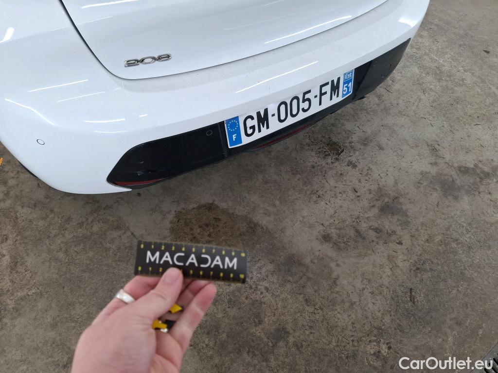  Peugeot  208  Allure Pack 1.2 PureTech 100CV BVM6 E6d #3